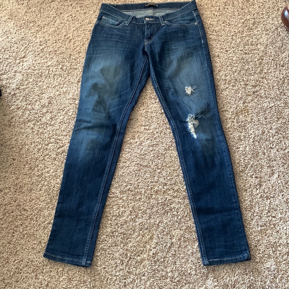 Levi’s distressed jeans